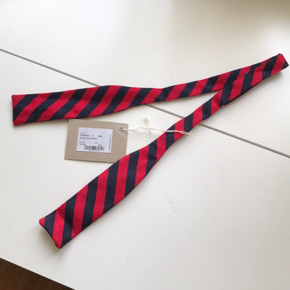 Men’s Band of Outsiders Red/Blue Stripe Bow Tie